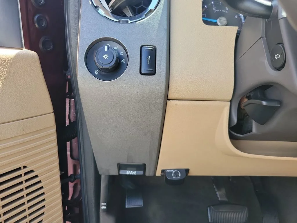 Used 2011 Black Ford LARIAT image 16