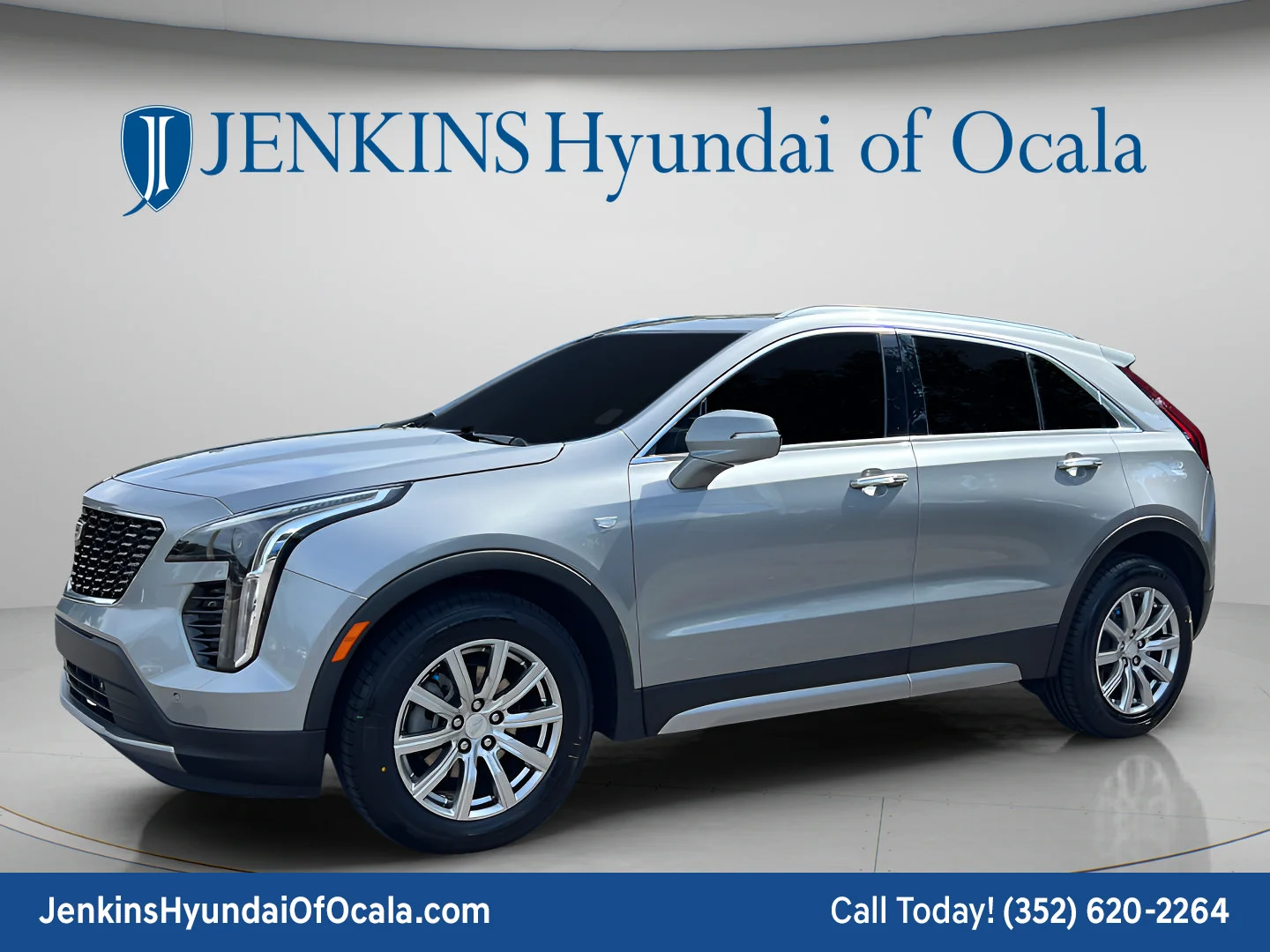 Used 2023 Argent Silver Metallic Cadillac AWD Premium Luxury image 7