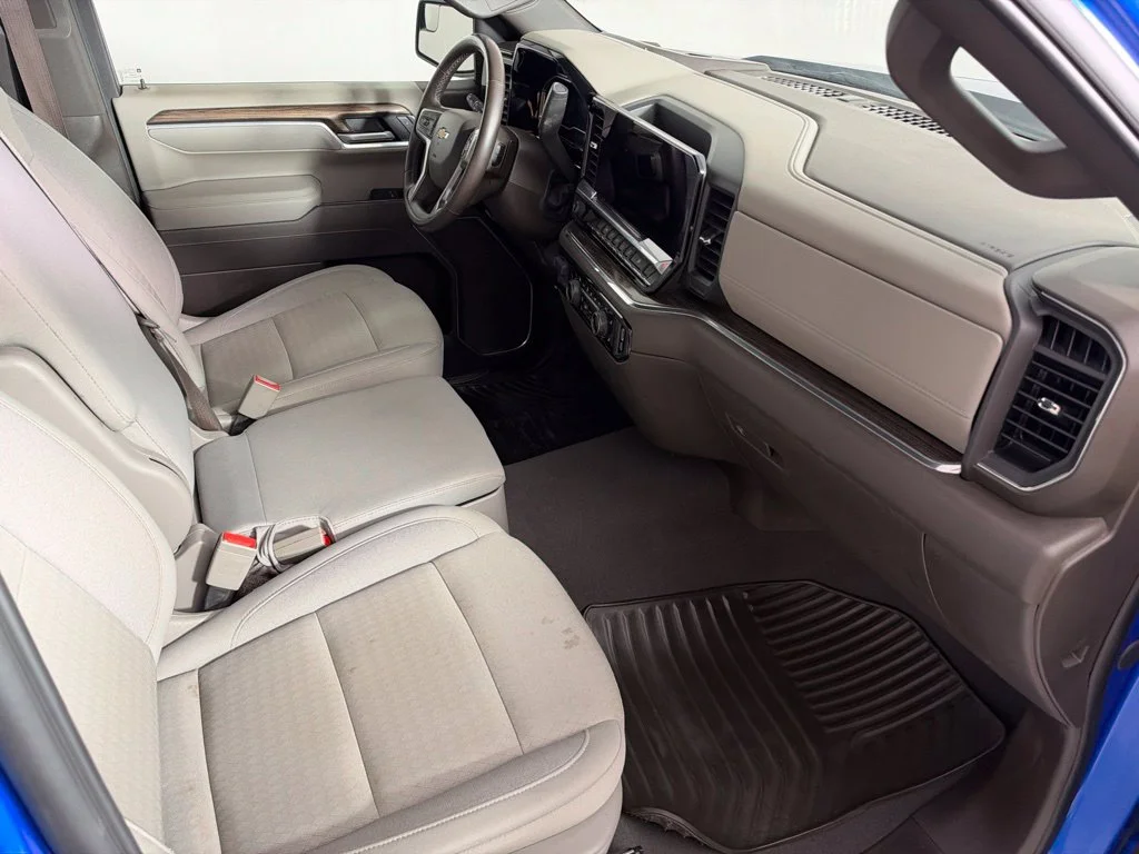 Used 2025 Blue Chevrolet LT image 20
