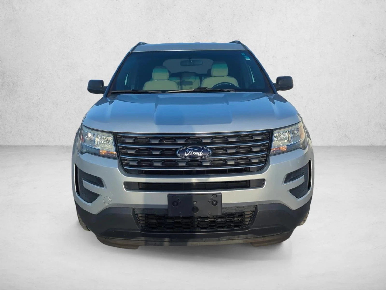 Used 2017 Ingot Silver Metallic Ford Base image 2