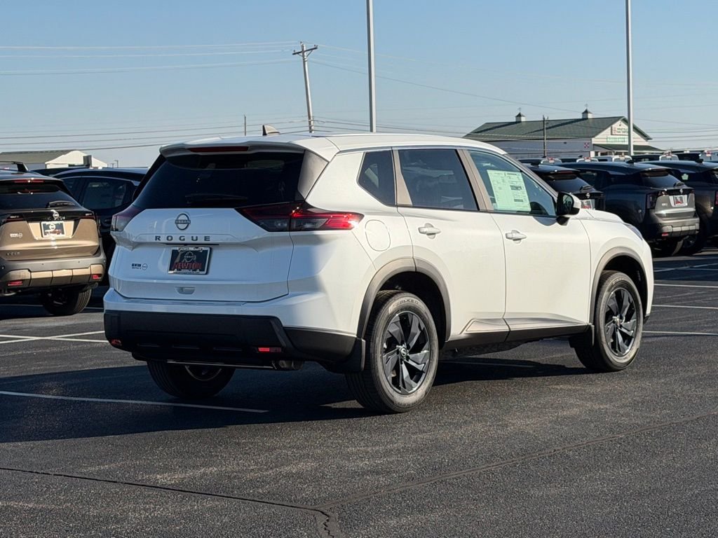 New 2026 Everest White Pearl TriCoat Nissan SV image 4