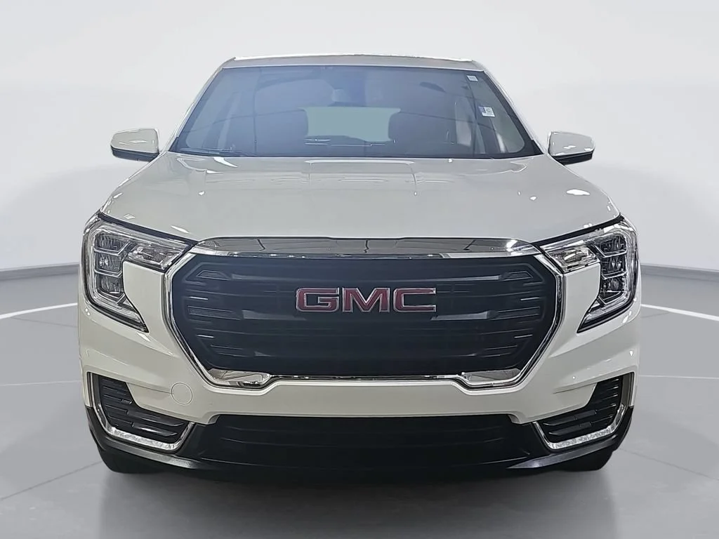 Certified Used 2023 Summit White GMC SLE image 10