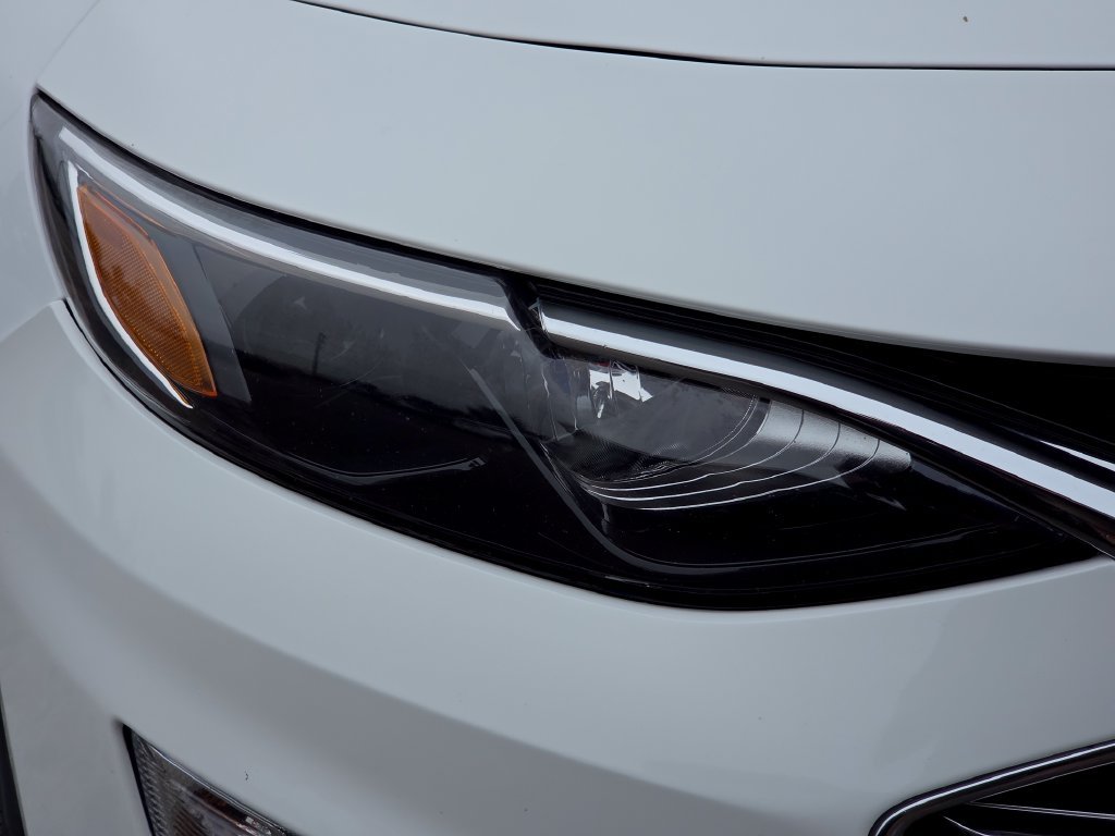 Used 2024 White Chevrolet LT image 14