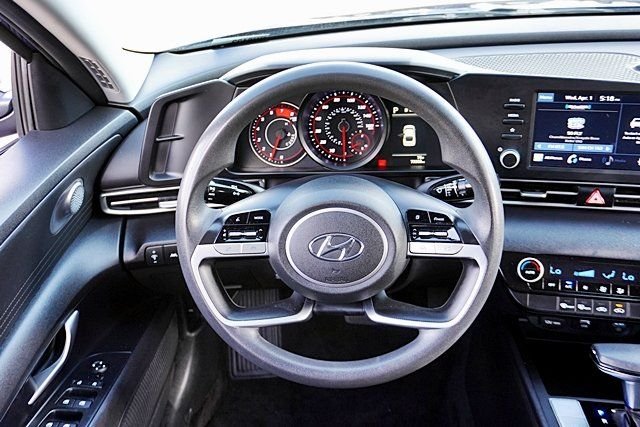 Used 2021 Blue Hyundai SEL image 17