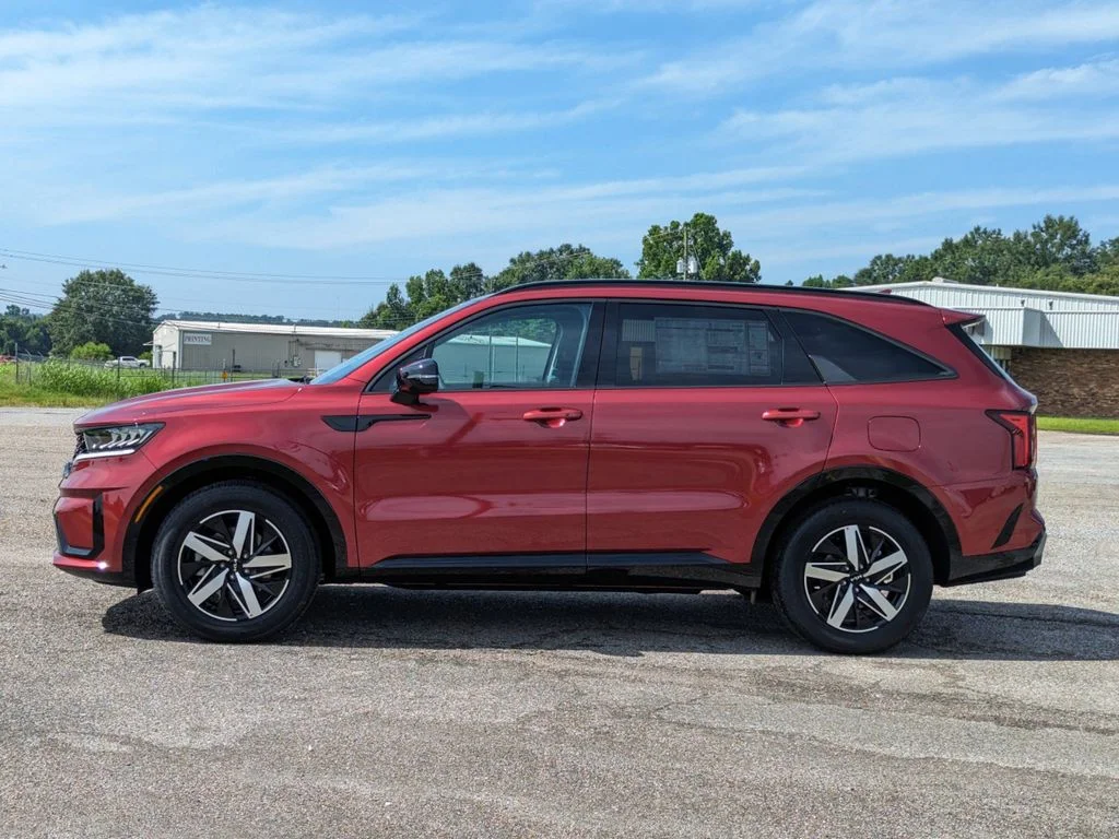 New 2023 RED Kia S FWD image 6