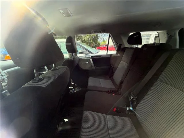 Used 2024  Toyota SR5 image 33