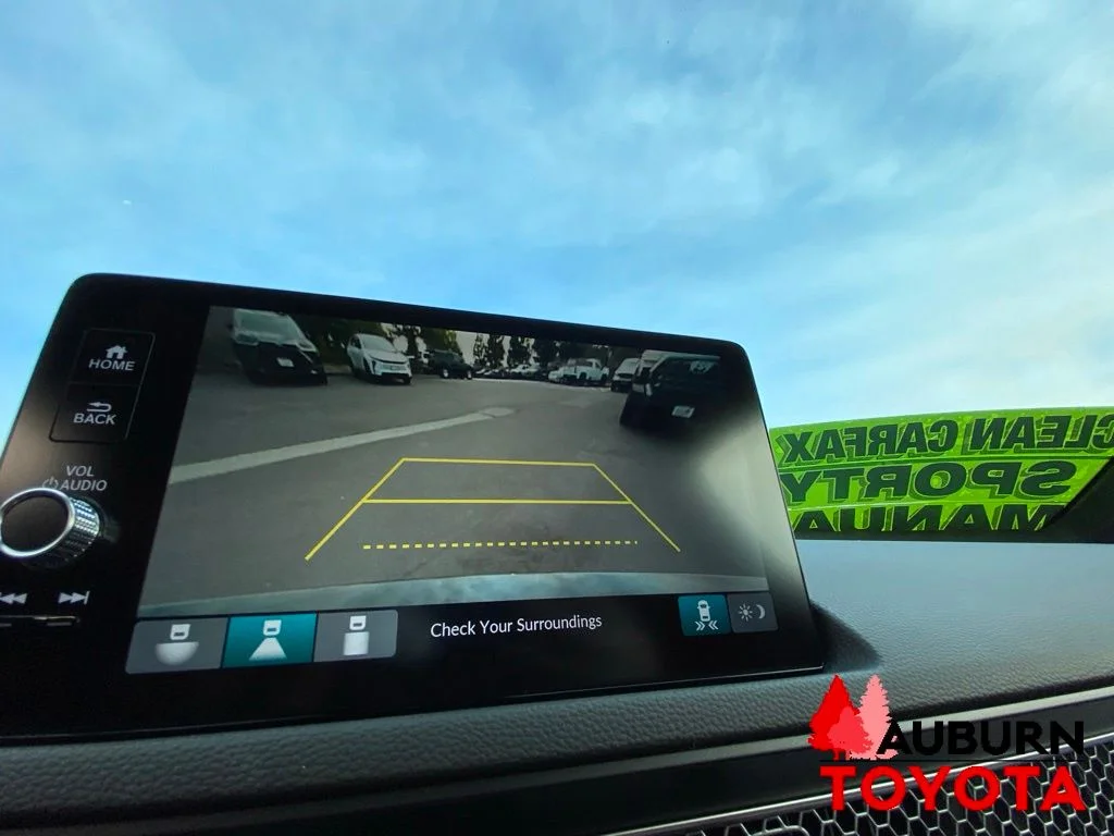 Used 2023  Honda  image 39