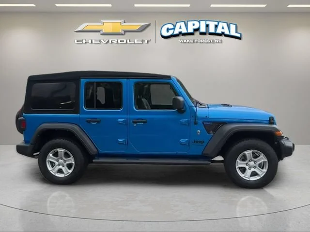 Used 2022 Blue Jeep Sport S 4x4 image 6