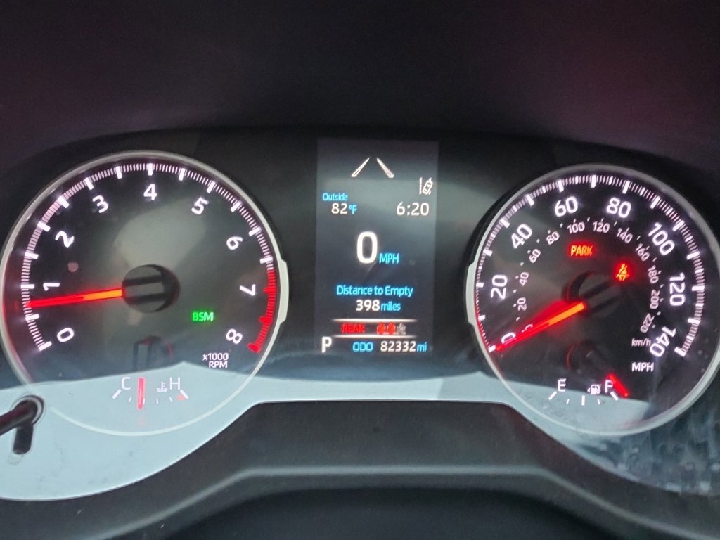 Used 2020 Gray Toyota XLE image 4
