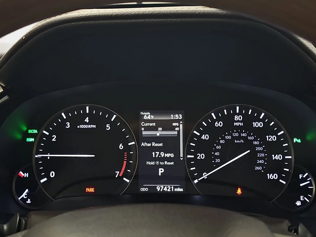 Used 2018 White Lexus 350L image 21