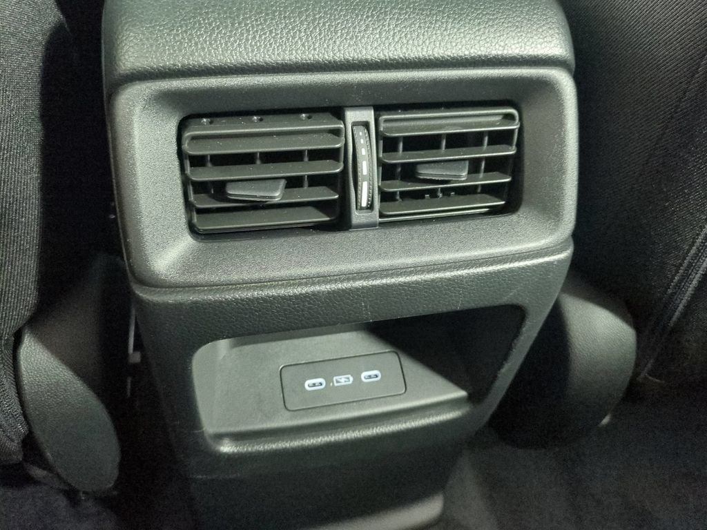 Used 2025  Honda EX image 16