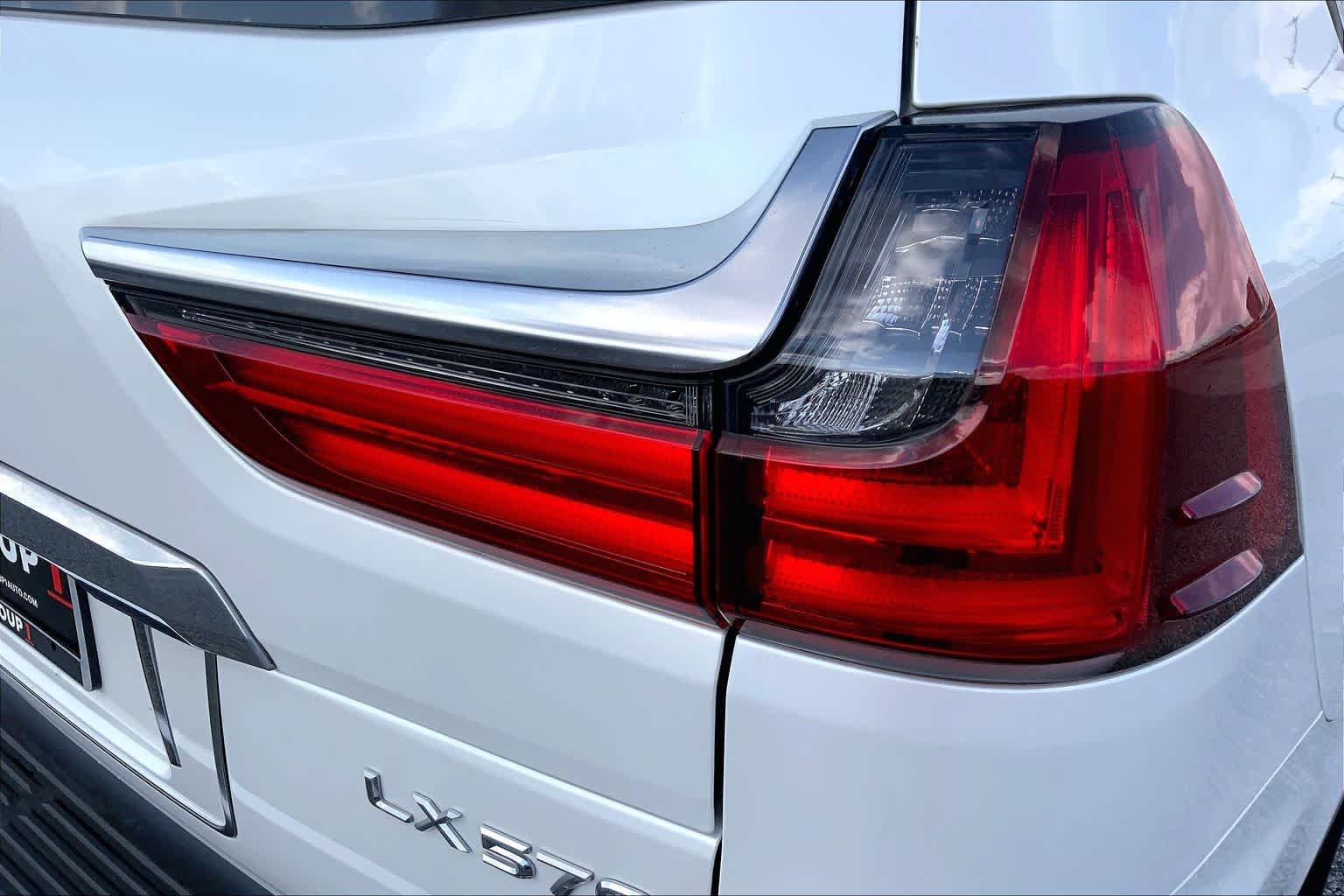 Used 2020 Eminent White Pearl Lexus  image 30