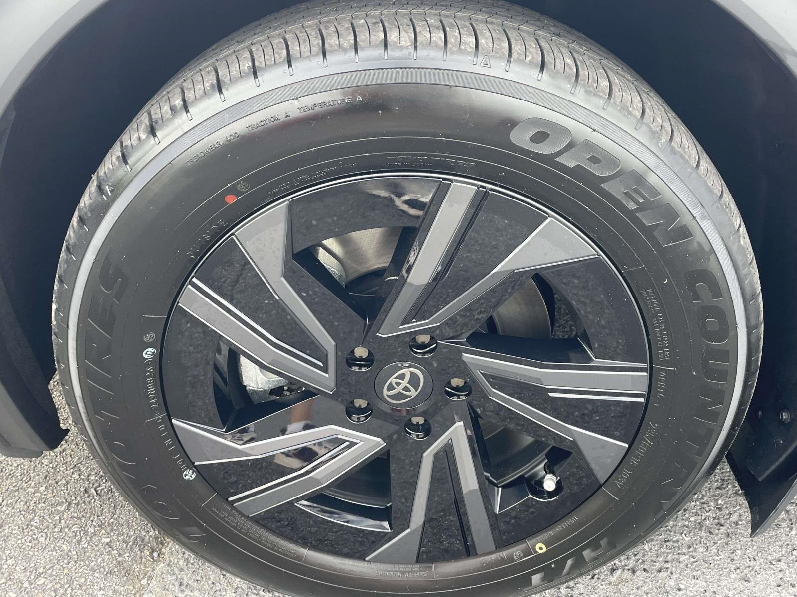 2026 Toyota C-HR SE - Photo 6