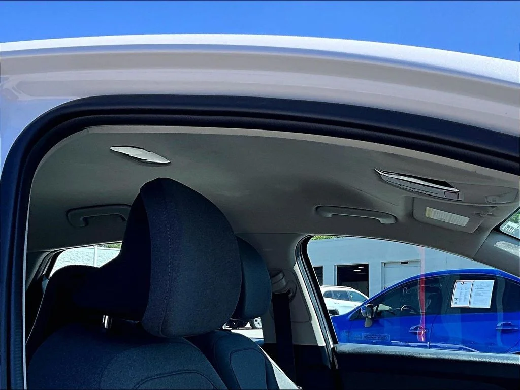 Used 2025 White Kia EX image 23