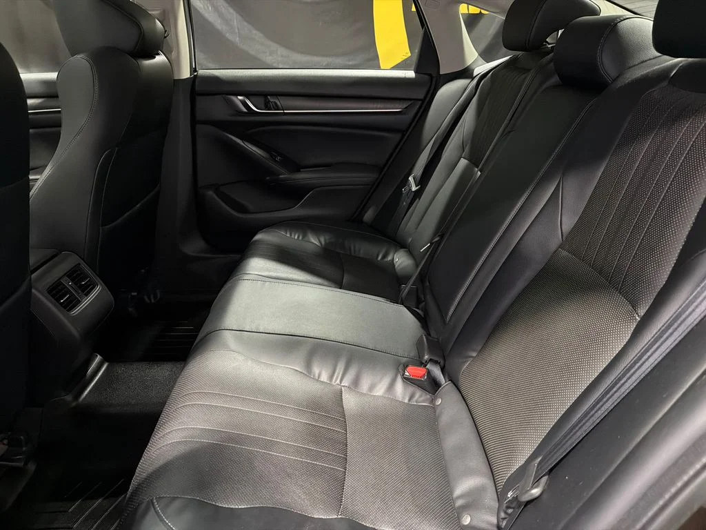 Used 2018 Kona Coffee Metallic Honda EX-L 1.5T image 13