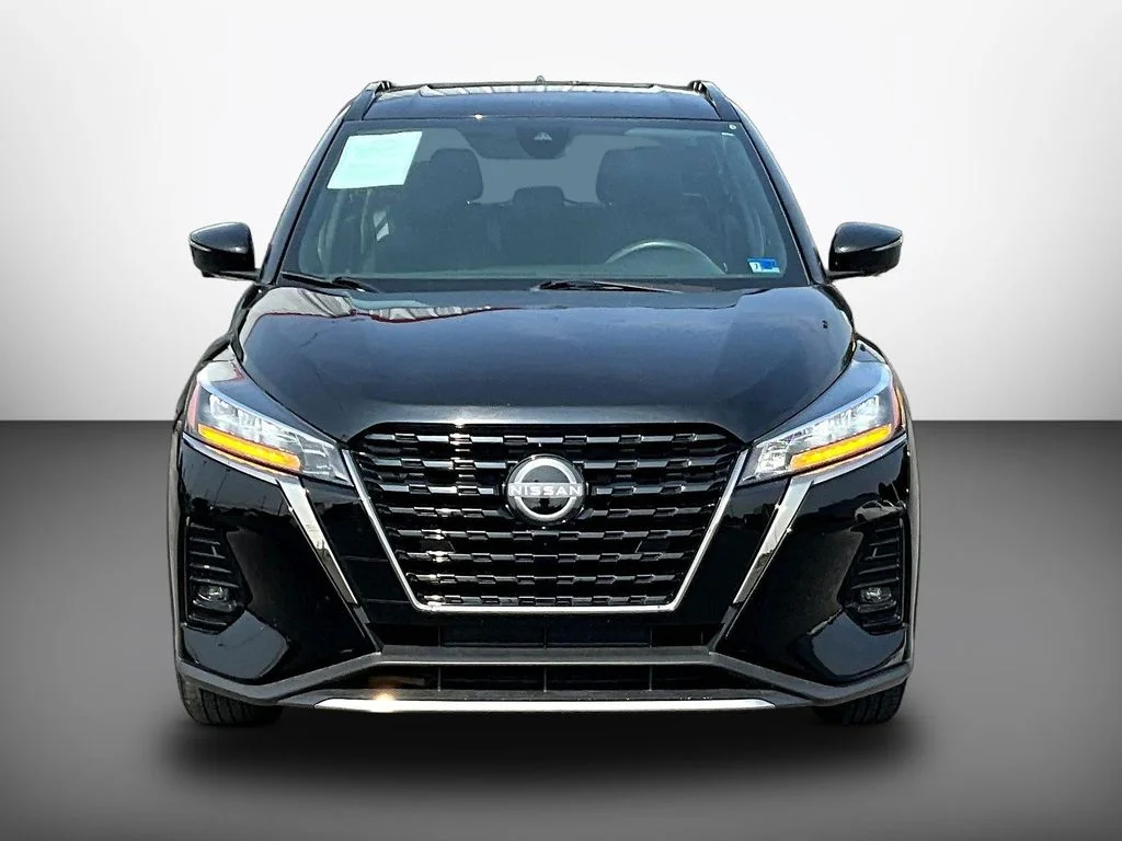 Used 2024 Black Nissan SR image 2