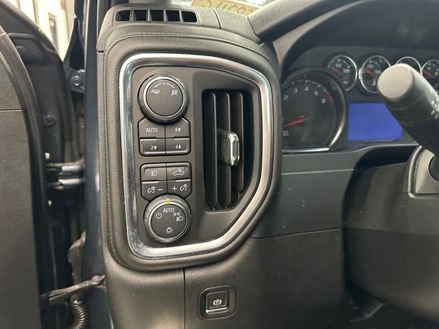 Used 2019 Gray Chevrolet RST image 27