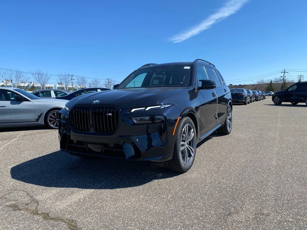 2026 BMW X7 M60i's photo