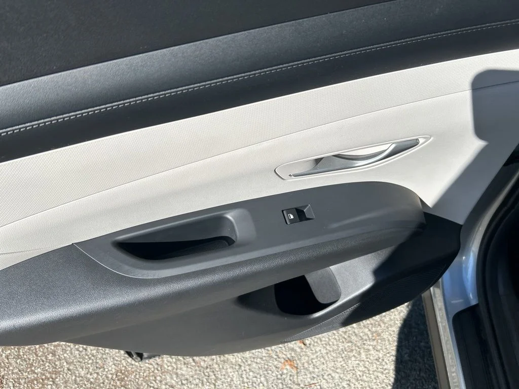 Used 2026 Silver Hyundai SEL image 27