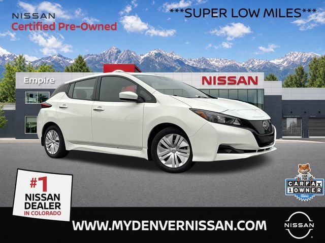 2025 Nissan Leaf S's photo