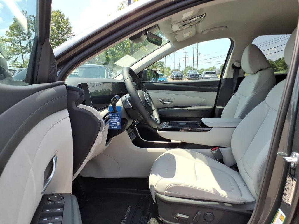 New 2026 Gray Hyundai SEL Convenience image 14