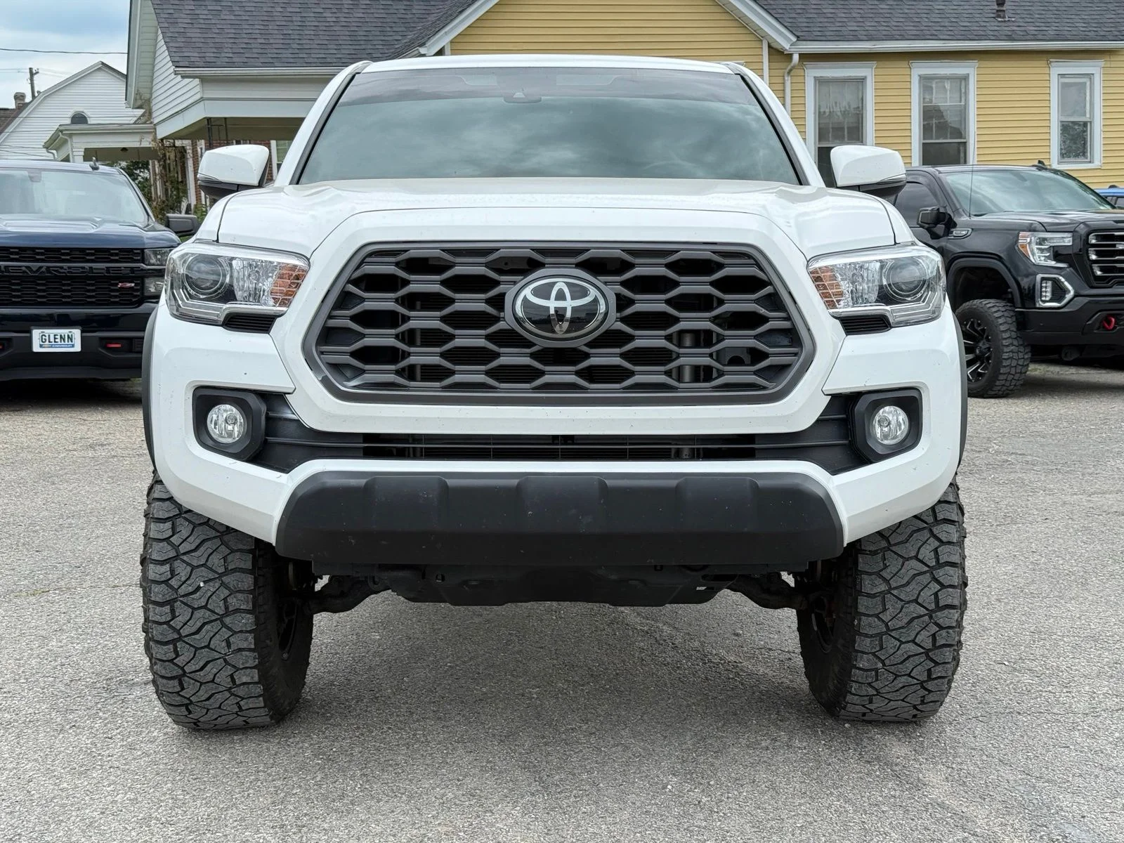 Used 2022 White Toyota TRD Off-Road image 11