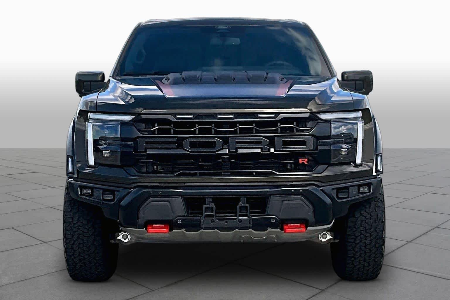 Used 2026 Shelter Green Ford Raptor image 3