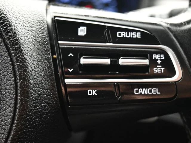 Used 2019 Black Kia Base image 32