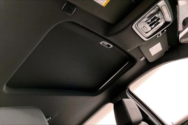 Used 2025 Onyx Black GMC AT4 image 20