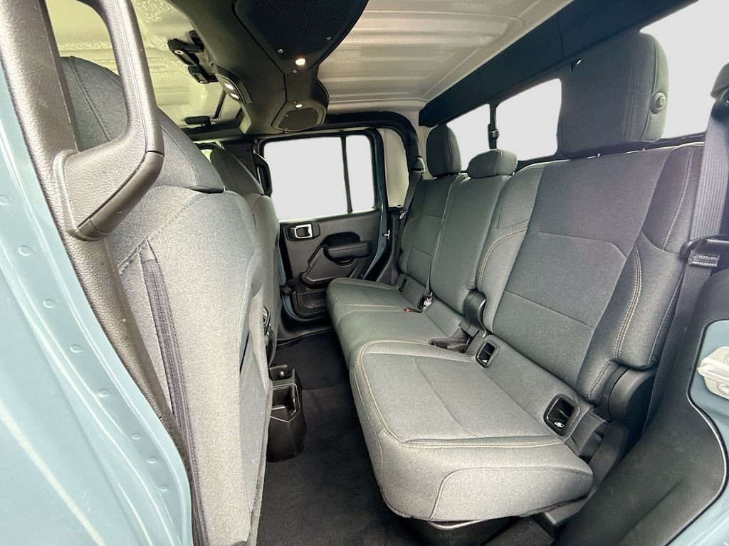 Used 2025 Anvil Clearcoat Jeep Sport S image 23