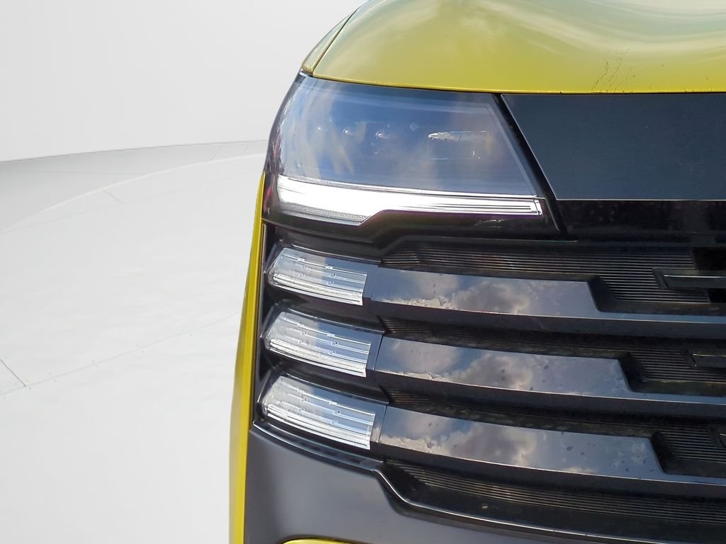 New 2026 Yuzu Yellow Metallic / Super Black Two-tone Nissan SR image 10