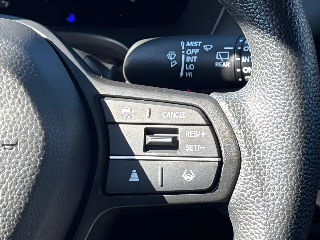 Used 2025  Honda LX image 15