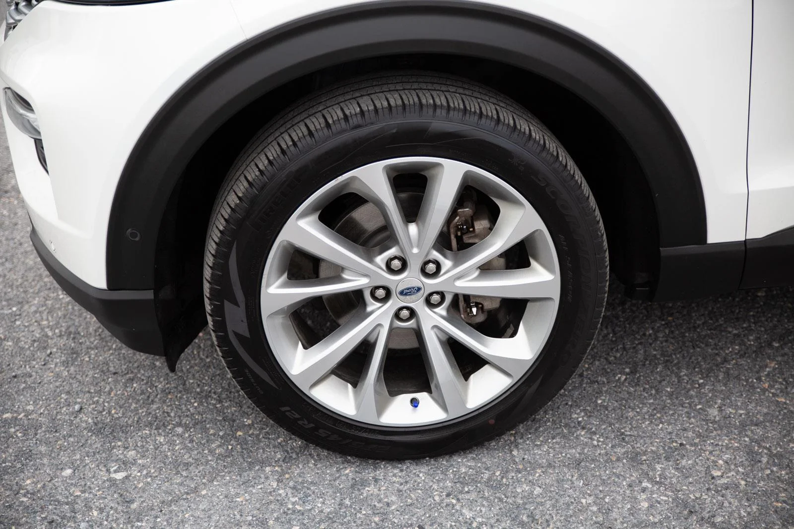 2021 Ford Explorer Platinum - Photo 9