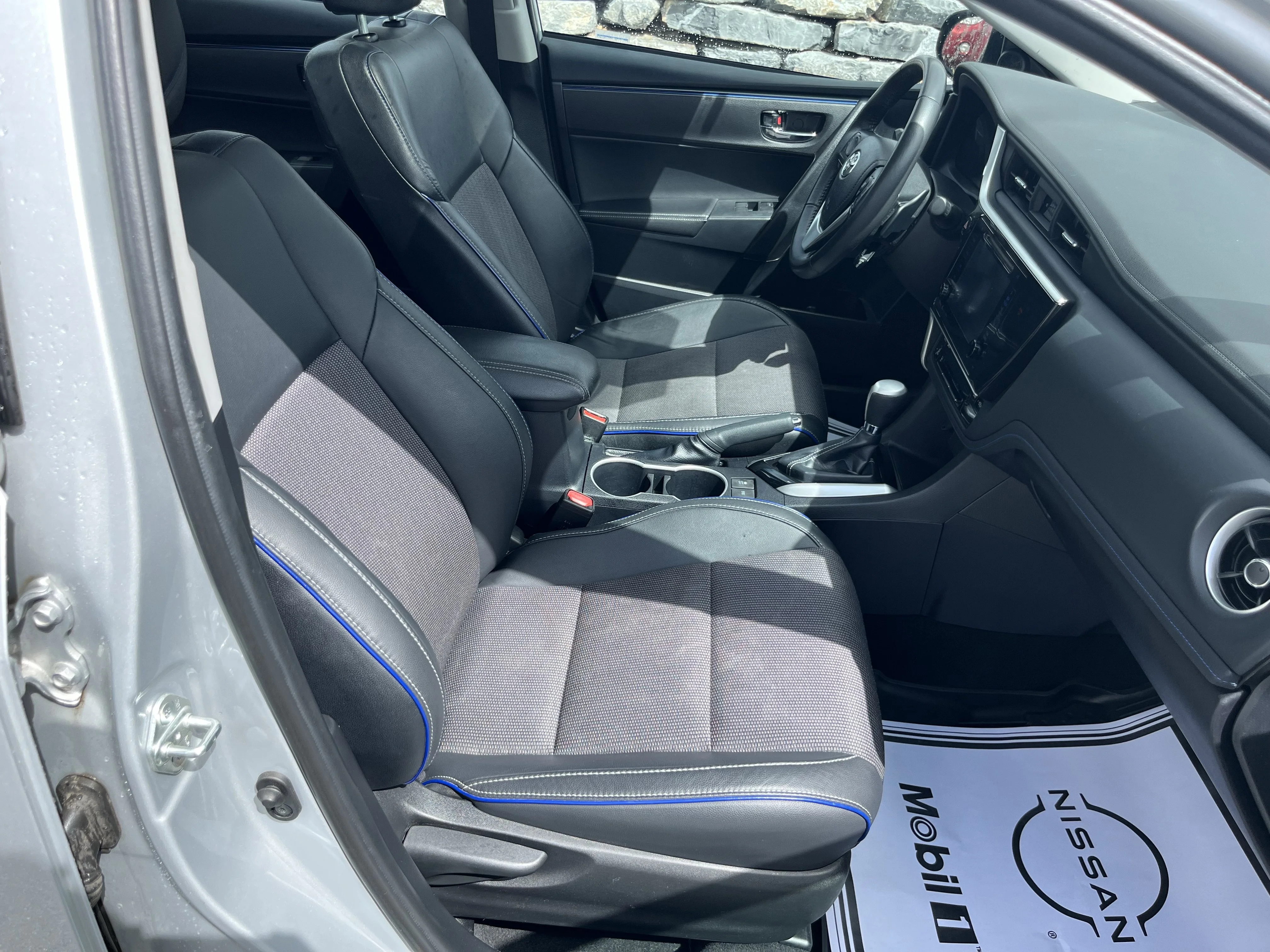 Used 2018 Classic Silver Metallic Toyota SE image 3