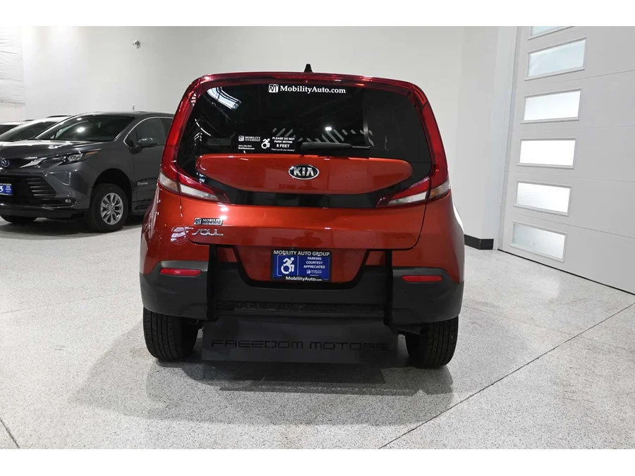 Used 2020 RED Kia LX Mobility Handicap Van image 7
