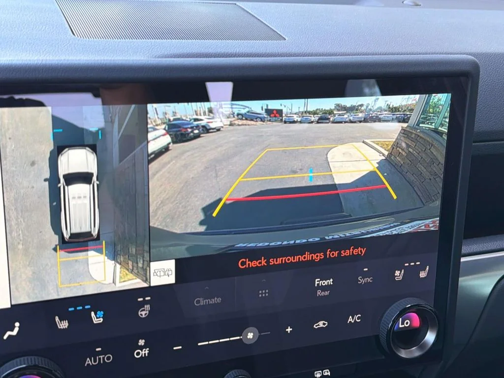 Used 2024 Incognito Lexus Premium+ image 18