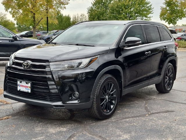Used 2019 Black Toyota SE image 3