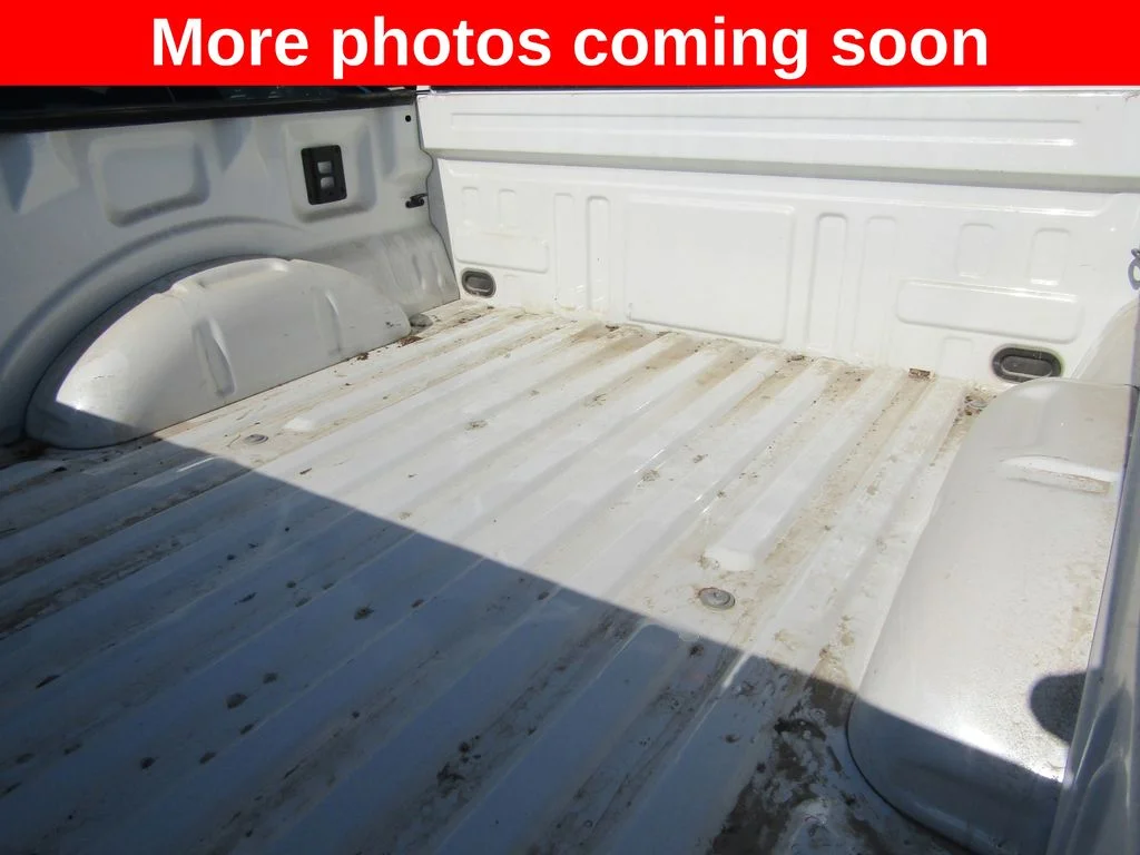 Used 2025 White Ford Lariat image 13