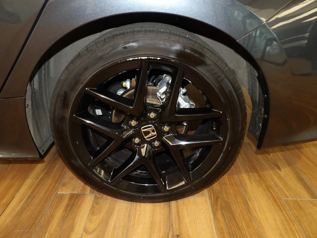 Used 2025 GRAY Honda Sport image 9