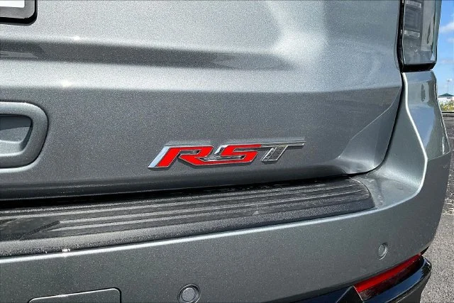 New 2026 Sterling Gray Metallic Chevrolet RST image 9