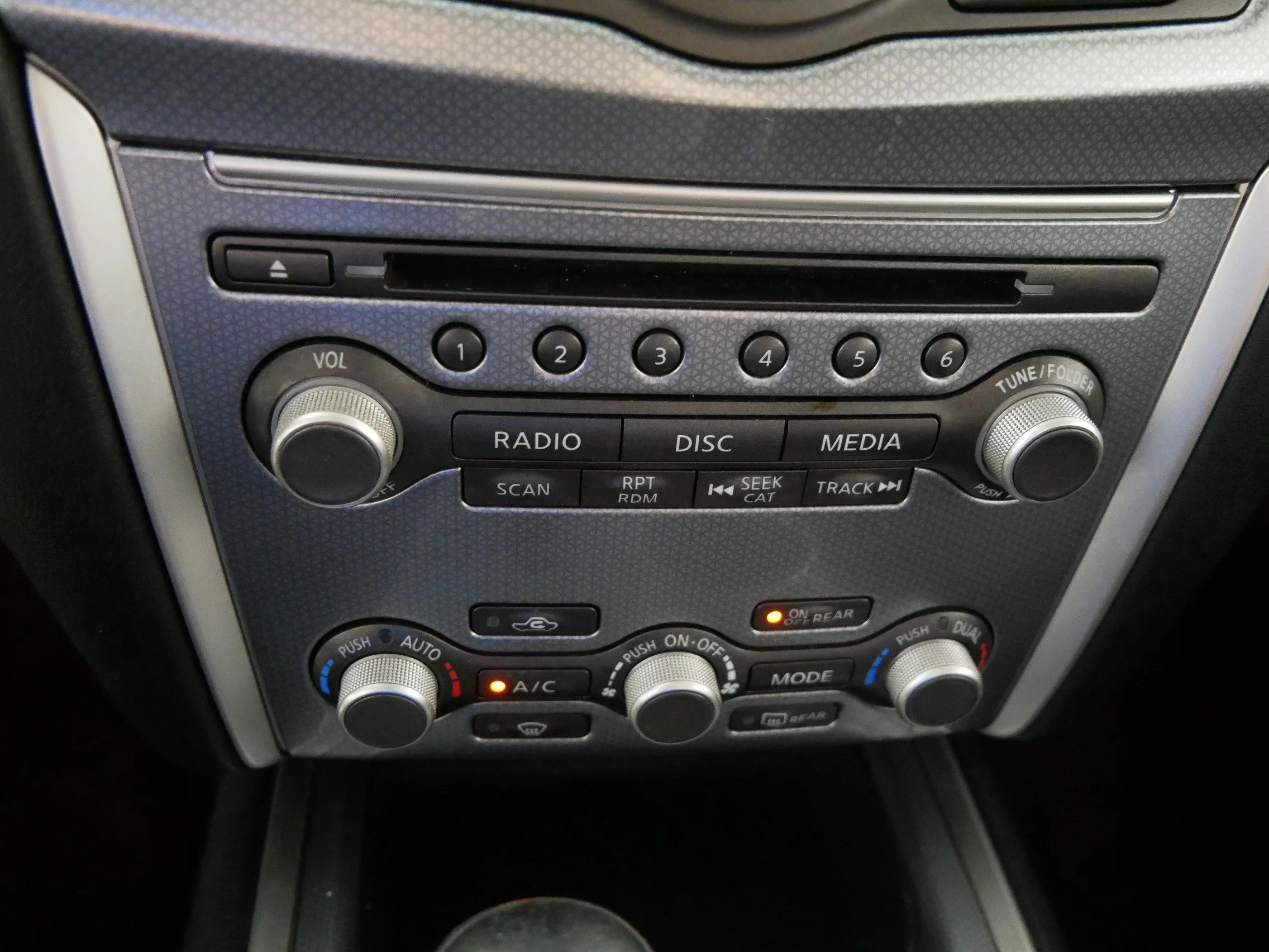 Used 2018 Magnetic Black Nissan SL image 23