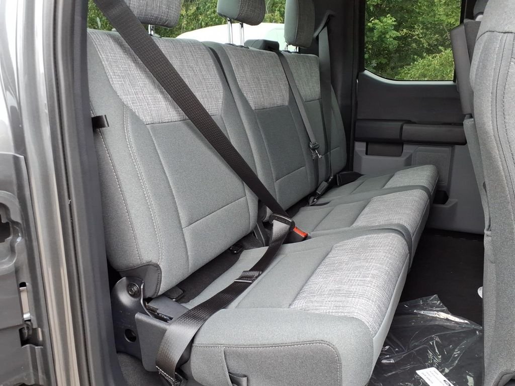 New 2027 Carbonized Gray Metallic Ford F-350® XLT image 13