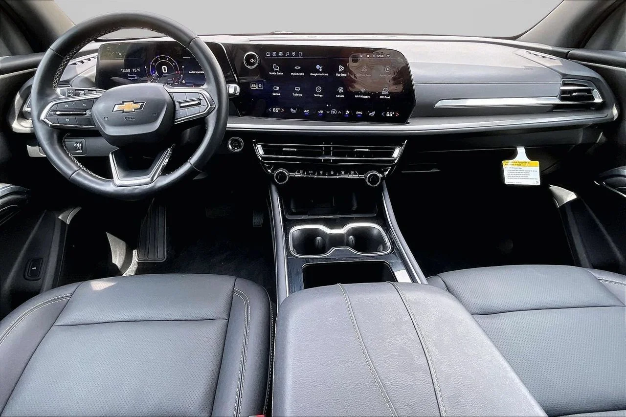 Used 2025 Blue Chevrolet LT image 15