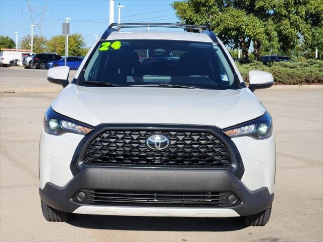 Certified Used 2024 WIND CHILL PEARL Toyota  image 2