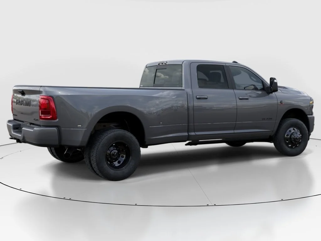 New 2026 Ceramic Gray Clear-Coat Exterior Paint RAM Laramie image 4