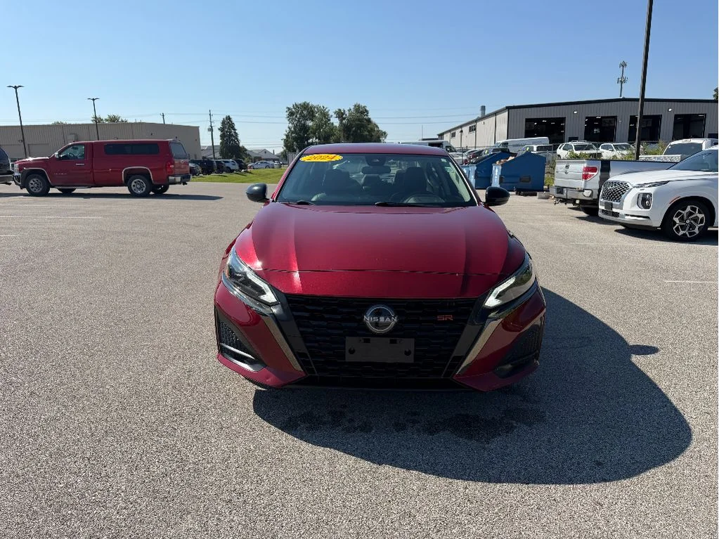 Used 2024 Scarlet Ember Nissan 2.5 SR image 2