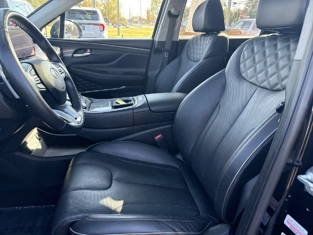 Used 2023 Black Hyundai Limited image 21