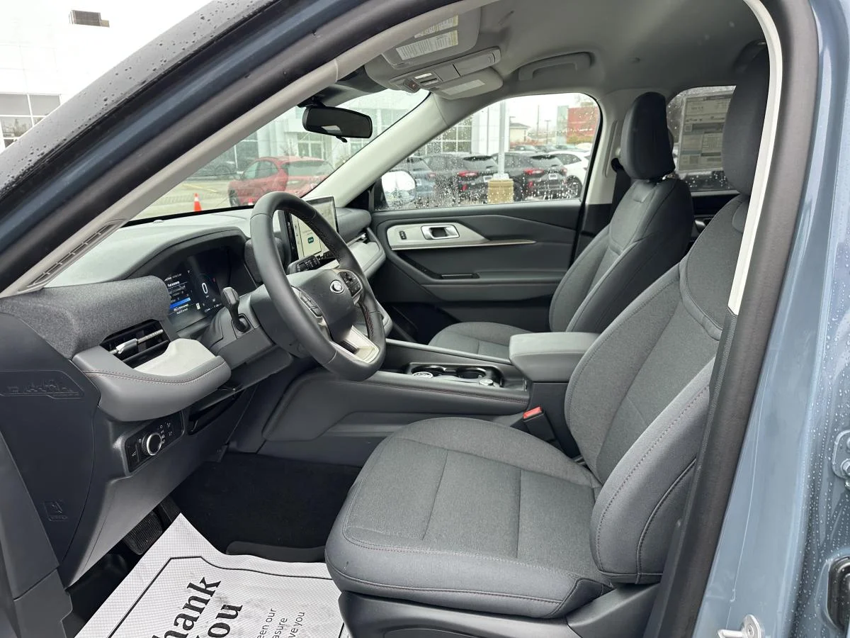 New 2026 Blue Ford Active 200a Pkg image 11