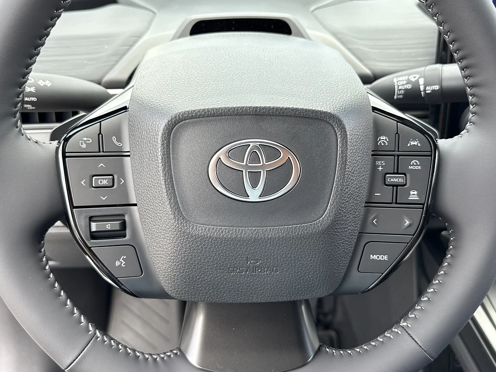 New 2026 Wind Chill Pearl w/Midnight Black Metallic Roof Toyota XSE image 15