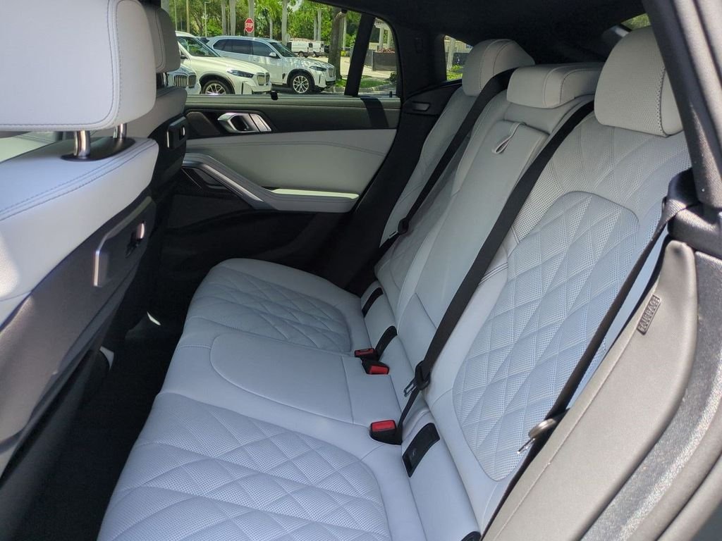 New 2027 Dravit Grey Metallic BMW M60i image 14